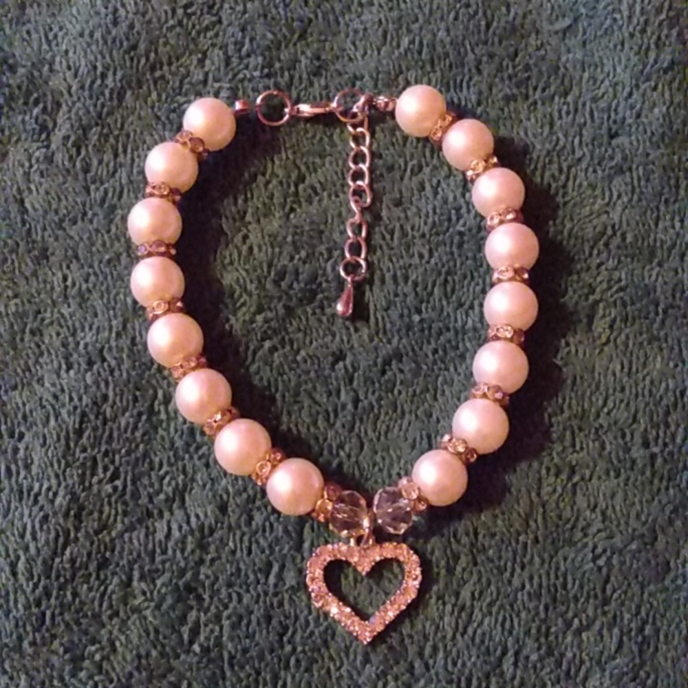 6/$20 Faux Pearl Bracelet